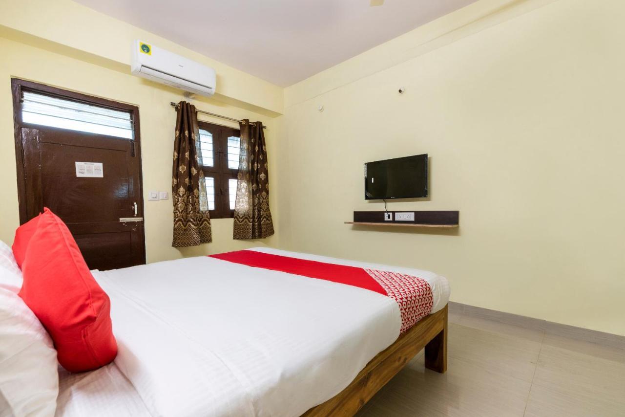 Oyo Kalpataru Lodge Hunsur Exterior photo