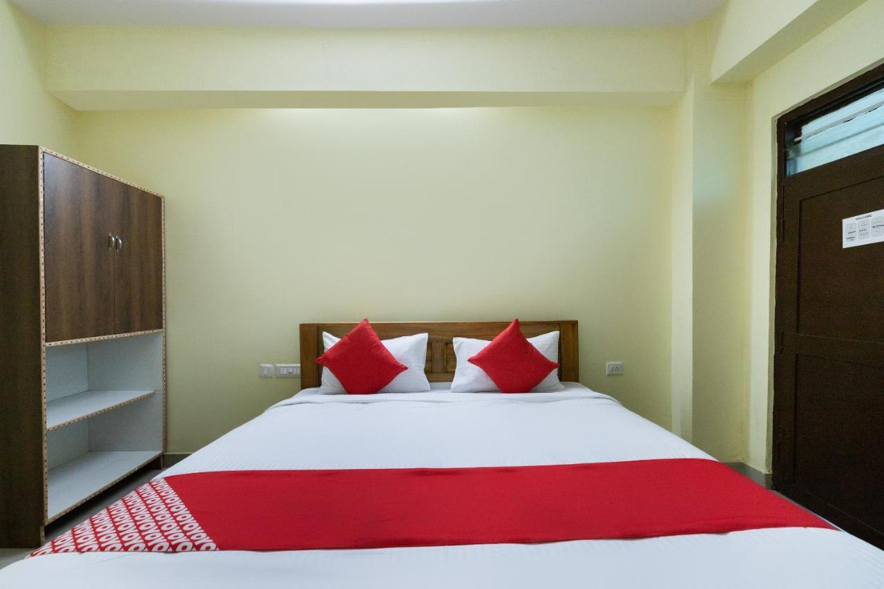Oyo Kalpataru Lodge Hunsur Exterior photo
